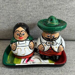 Cancun Mexico Handcrafted Folk Art 3pc Salt & Pepper Shaker Set + Tray